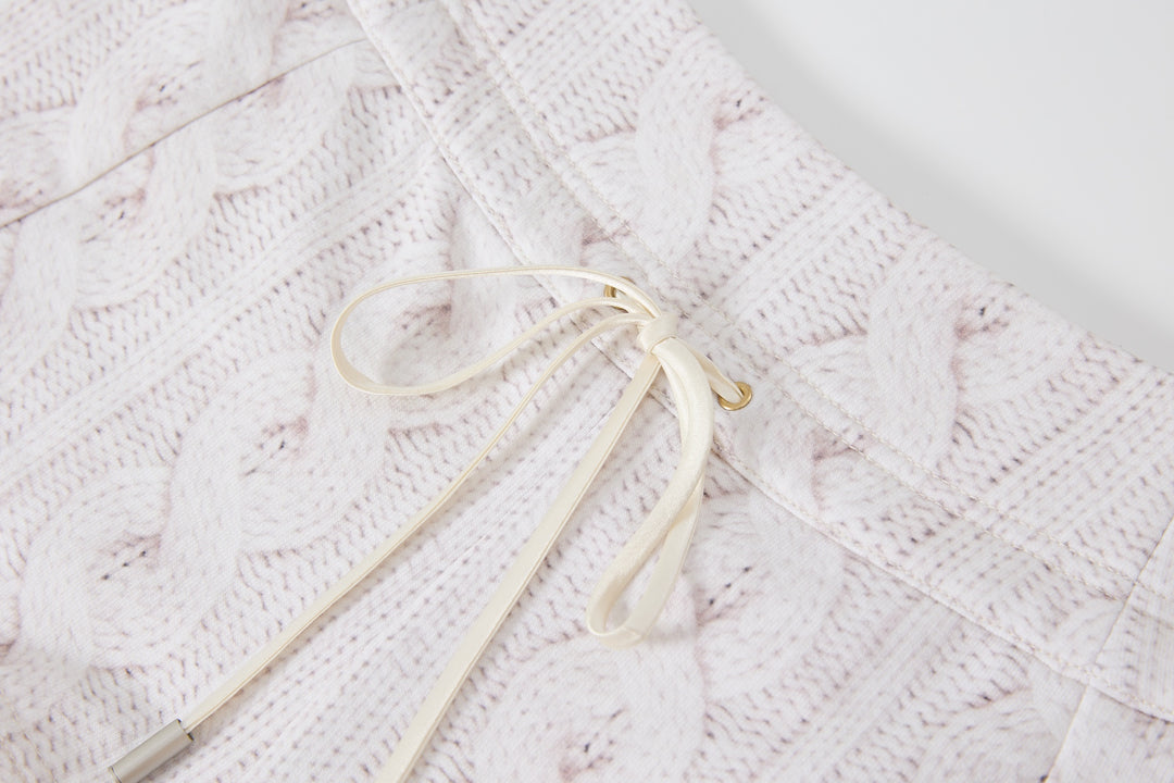 "Alumna" Shorts