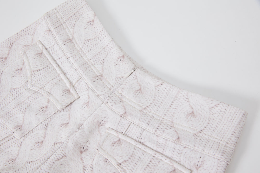 "Alumna" Shorts