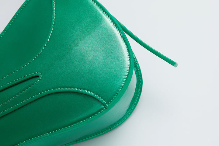 “Medium Pearl" Jelly Green